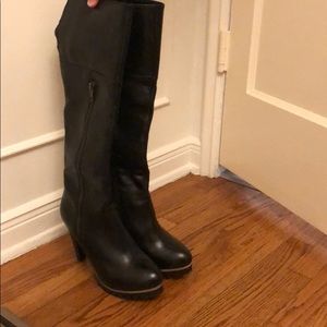 Steve Madden black boots.